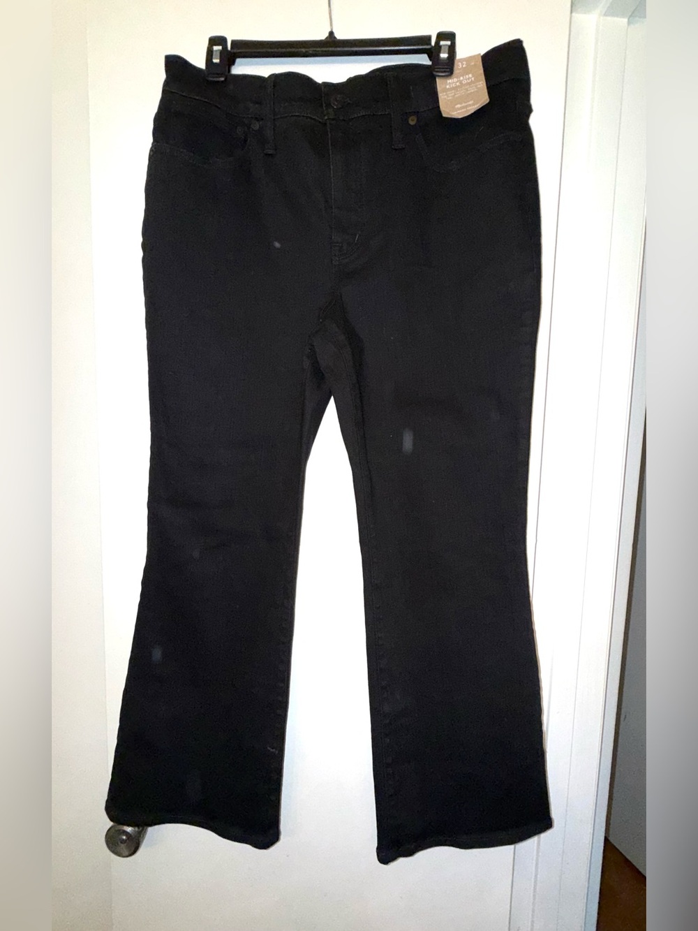 Madewell Mid Rise, Kick-Out, Ankle Length black jeans, size 32, NWT